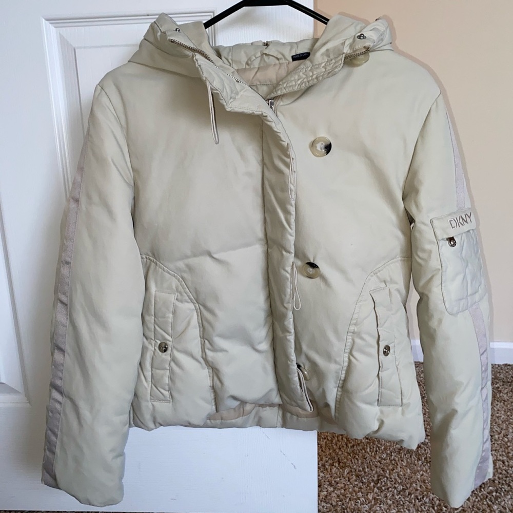 DKNY CREAM PUFFER JACKET